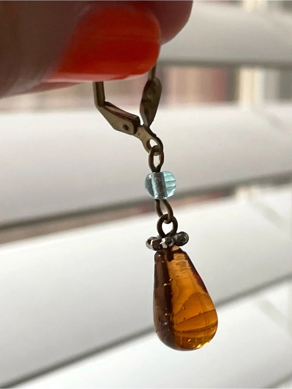 Vintage brasstone & amber/honey art glass teardrop dangle earrings boho